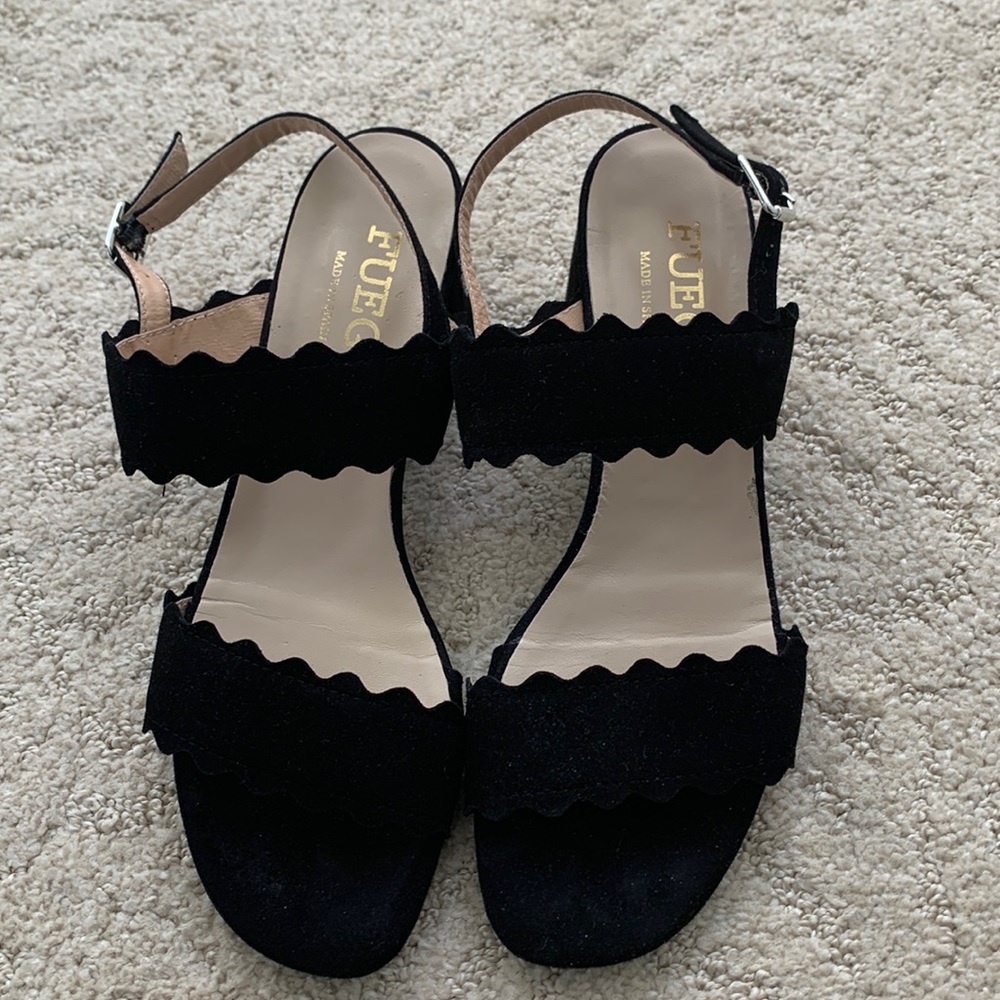 Fuego block heel sandal, size 38